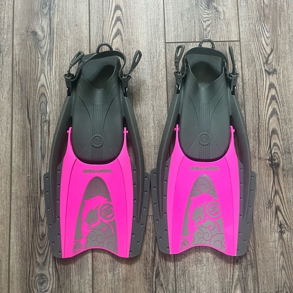 Pink Seadoo snorkelling fins with mesh carrying bag size M (7-10) - Picture 4 of 7